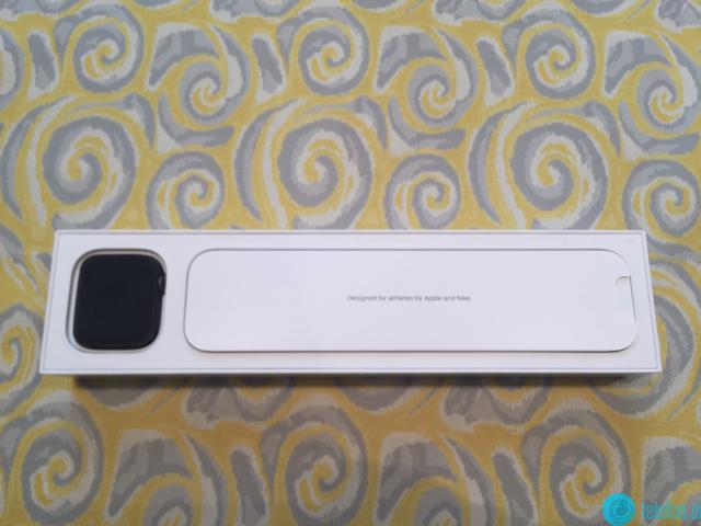 Prodam Apple Watch 4 44mm -- kot nova -- možne menjave