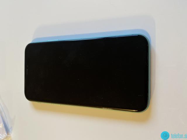 iPhone 11, poškodovano