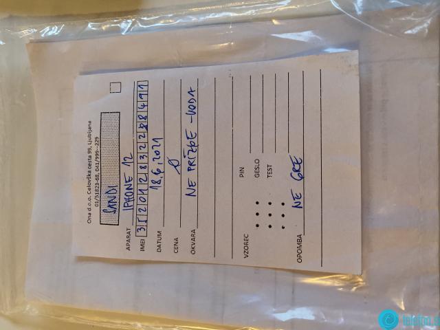 iPhone 11, poškodovano