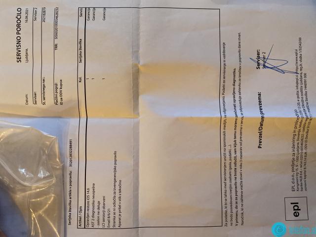 iPhone 11, poškodovano